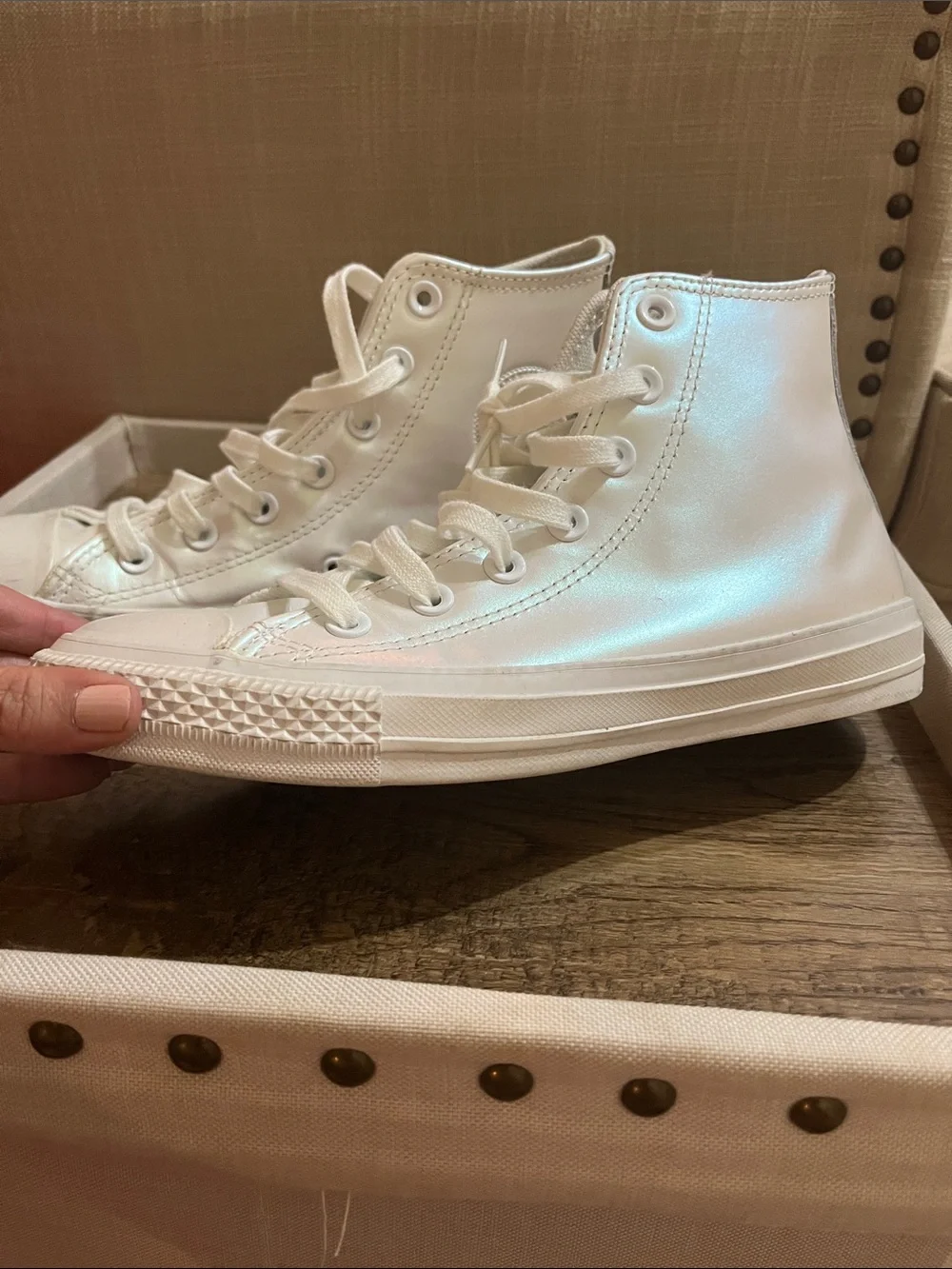 Converse women’s White High Top Sneakers - Picture 2 of 4